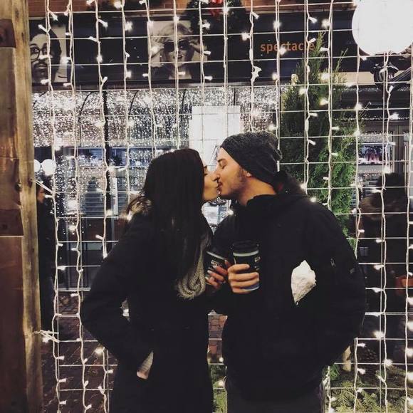 Meet your Posher, Tia - Picture 1 of 1